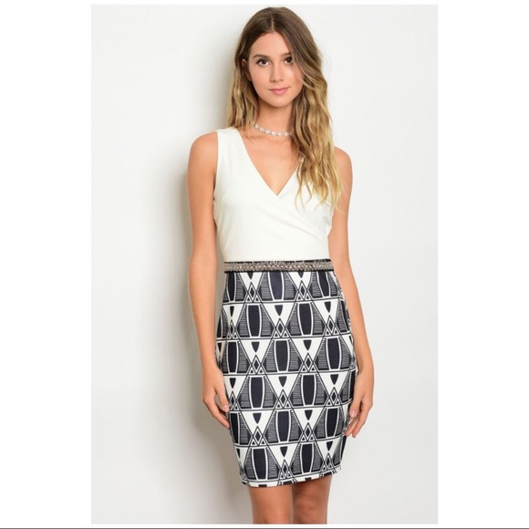 Dresses & Skirts - IVORY/BLACK EMBELLISHED WAIST SLEEVELESS DRESS